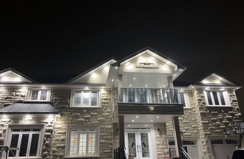 Brampton House | Custom home with pool table
