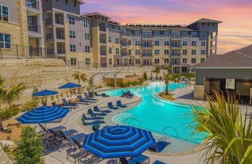 Wetmore Apartment | Cute 1 bedroom apartment in welcoming San Antonio w/AC, fitness room, and pool