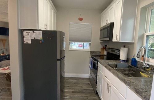 Ocala House | Cute and Cozy home near Downtown Ocala!