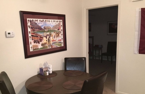 University Park Apartment | Cute and Roomy Aggieland Apartment!