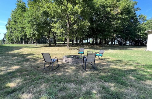 Cleora Cabin | Cute cabin in nice quiet secluded area close to the water, The Coves Golf course