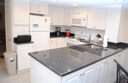 North Ocean City Condo | Cute, cozy 2 bedroom oceanfront condo with free WiFi, a great ocean view, and awesome amenities including indoor/outdoor pools and a game room located uptown!
