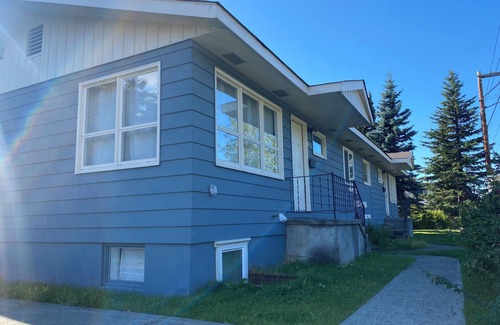 Downtown Anchorage House | Cute downtown homebase for your visit! Close to trails and restaurants