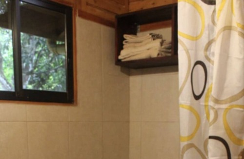 Las Delicias Cabin | Cute Jungle Cabin- 5 minutes from beaches & waterfalls