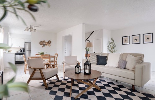 Waters Park House | Cute n' Cozy Retreat in Central Austin