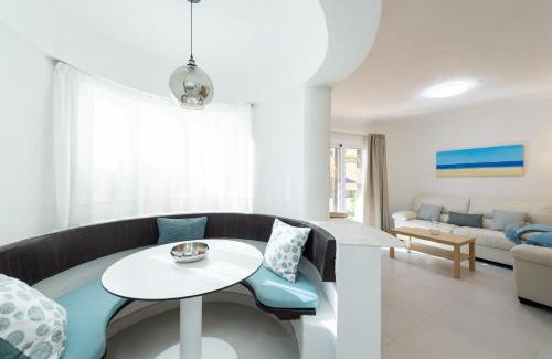 Bahia Feliz House | Cute next to beach & pool- P27 By CanariasGetaway