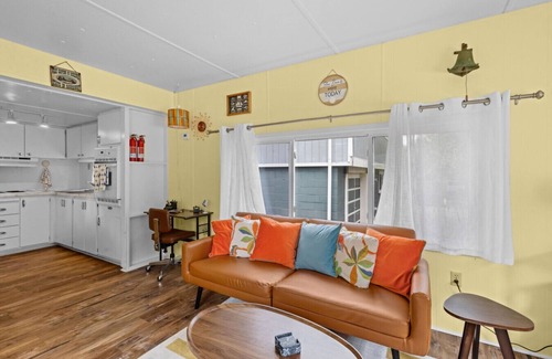 Rockaway Beach House | Cute Pet Friendly Home With Firepit