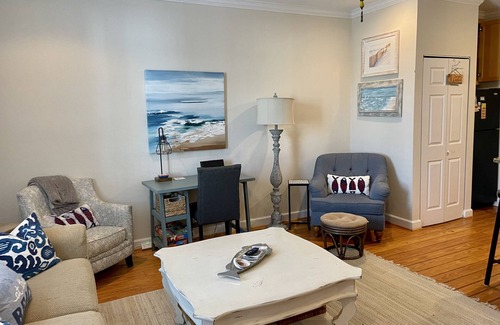 Fish Camps Condo | Cute waterfront bungalow, tons of amenities, a small gated fishing community!