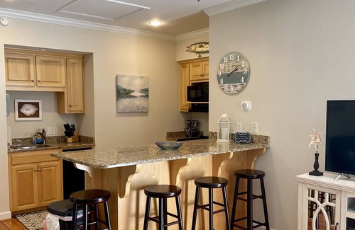 Fish Camps Condo | Cute waterfront bungalow, tons of amenities, a small gated fishing community!