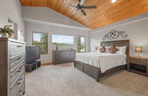 Wildernest House | Cutty Sark Court #2 3BR Mountain Views townhouse