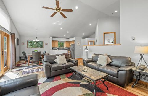 Wildernest House | Cutty Sark Court #2 3BR Mountain Views townhouse