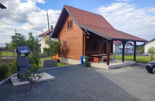 Brckovljani House | Cypres, modern wooden house with free parking