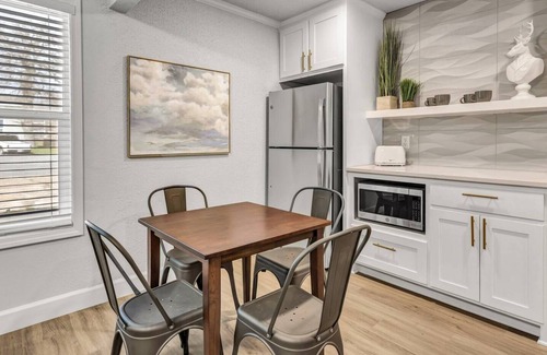 College Station Apartment | Cypress-1st floor, King Beds&Near Texas A&M