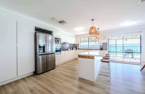 Dubbo House | Cypress Point - Pool Entertainer, Pets Allowed