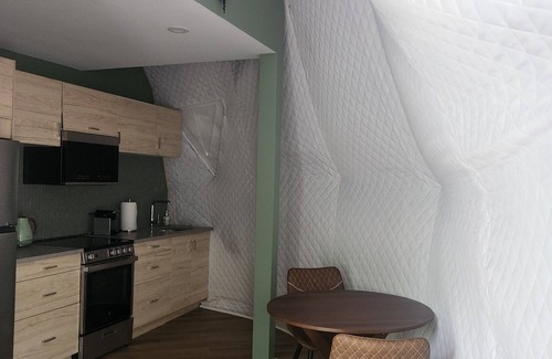 Brownsburg-Chatham Ski Chalet | Dôme Le Montagnard (spa-arcade-sauna)