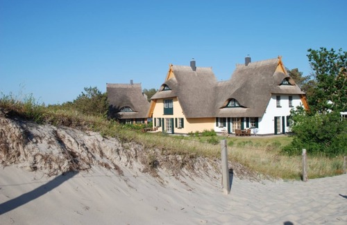 Neuhaus House | Dünenhaus in Dierhagen