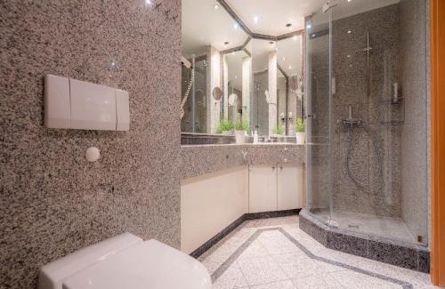 Binz Apartment | Dünenpark Binz - Komfort Ferienwohnung mit 1 Schlafzimmer und Balkon im Obergeschoss 107