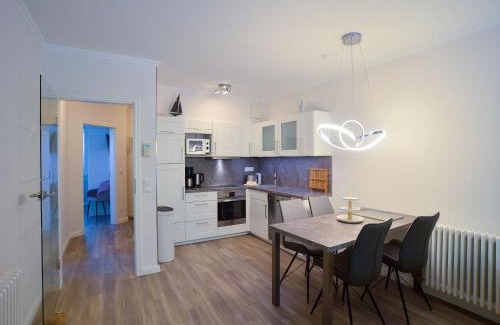 Binz Apartment | Dünenpark Binz - Komfortplus Ferienwohnung mit 2 Schlafzimmern und Balkon im Obergeschoss 005