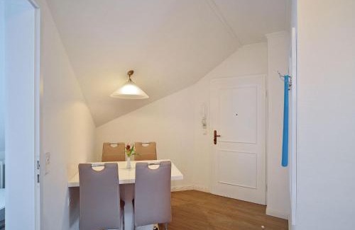 Binz Apartment | Dünenpark Binz - Komfortplus Ferienwohnung mit 2 Schlafzimmern und Balkon im Dachgeschoss 171