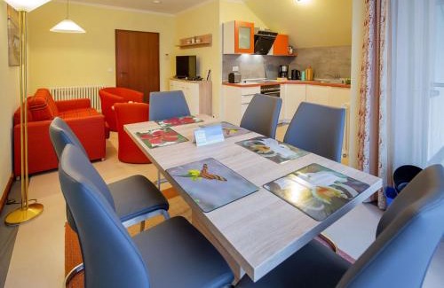 Binz Apartment | Dünenpark Binz - Komfortplus Ferienwohnung mit 2 Schlafzimmern und Balkon im Dachgeschoss 048