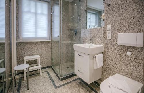 Binz Apartment | Dünenpark Binz - Komfortplus Ferienwohnung mit 1 Schlafzimmer und Terrasse im Erdgeschoss 043