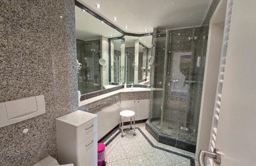 Binz Apartment | Dünenpark Binz - Komfortplus Ferienwohnung mit 1 Schlafzimmer und Balkon im Obergeschoss 121