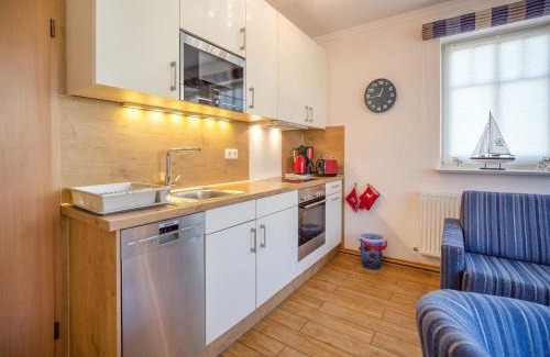 Binz Apartment | Dünenpark Binz - Komfortplus Ferienwohnung mit 1 Schlafzimmer und Balkon im Dachgeschoss 210