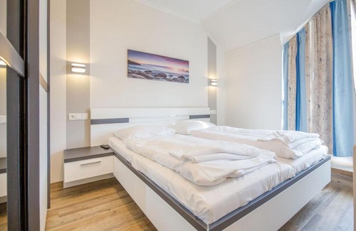 Binz Apartment | Dünenpark Binz - Komfortplus Ferienwohnung mit 2 Schlafzimmern und Balkon im Dachgeschoss 198