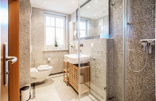 Binz Apartment | Dünenpark Binz - Komfortplus Ferienwohnung mit 1 Schlafzimmer und Balkon im Obergeschoss 256