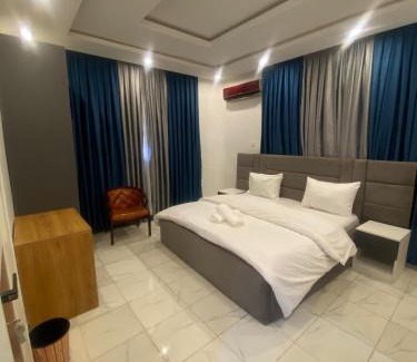 Wuse 2 Apartment | D'leisures Apartment