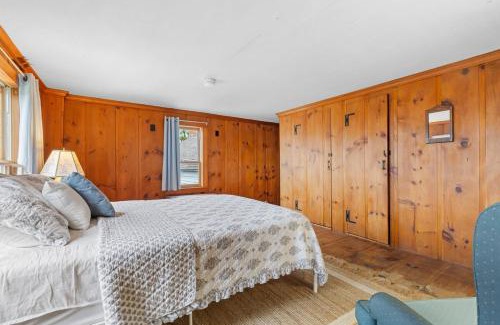 Loudon Apartment | D-Miles Smith Farm Suite
