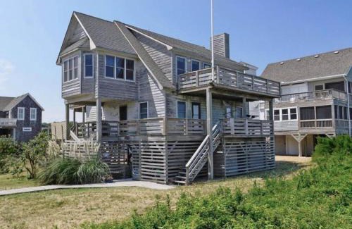 Duck House | D124- Gillis