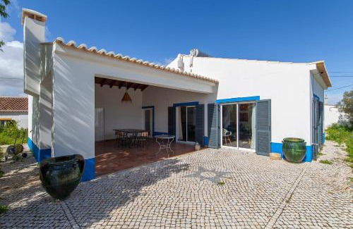Almadena Villa | D13 - Eiras Velhas Holiday House in Almádena
