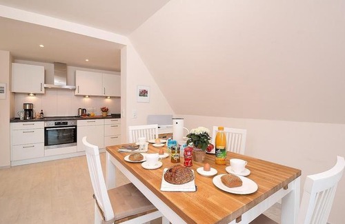 Groemitz Apartment | D3 - Haus Dünenpark Königsberger Allee 12 - Feriendomizil Hollich