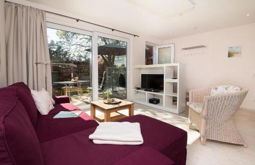 Groemitz House | D4 Bungalow - Haus Dünenpark Königsberger Allee 12 - FERIENDOMIZIL HOLLICH