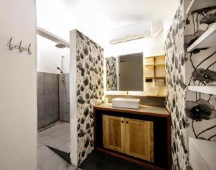 Mactan Export Processing Zone Bed & Breakfast | D522 Hostel at Kiener Hills - Near Cebu Airport