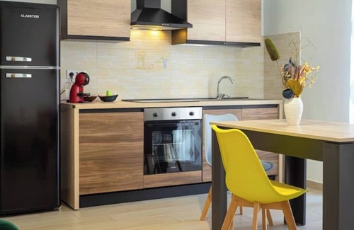 Barcellona Pozzo di Gotto Apartment | [Da Mimmo] Central location, close to the sea, free parking