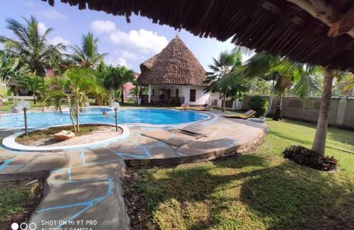 Diani Beach House | Dadida‘s Pool Cottage