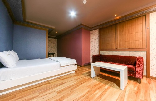 Daemyeong-dong Hotel | Daegu Daemyeong-dong Yak
