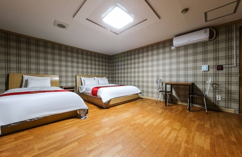 Seo-gu Hotel | Daejeon Wolpyeong Honey