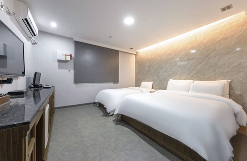 Dong-gu Hotel | Daejeon Yongjeon Sedona