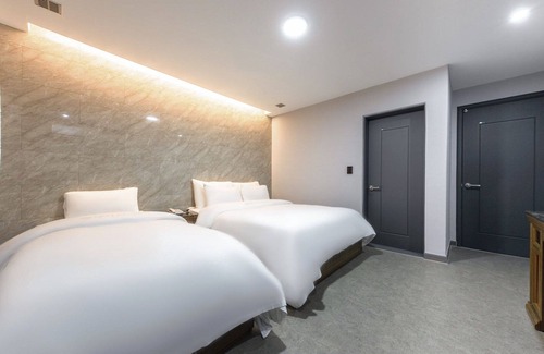 Dong-gu Hotel | Daejeon Yongjeon Sedona