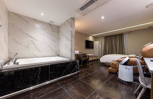Bongmyeong-dong Hotel | Daejeon Yuseong Bergen Hotel