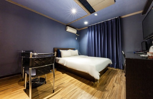 Bongmyeong-dong Hotel | Daejeon Yuseong Hera