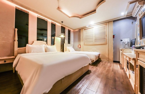 Bongmyeong-dong Hotel | Daejeon Yuseong Shyamony