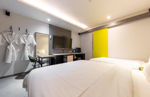 Bongmyeong-dong Hotel | Daejeon Yuseong Spa Tower