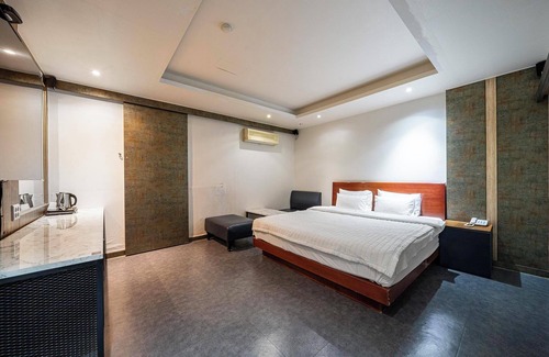 Bongmyeong-dong Hotel | Daejeon Yuseong Spa Tower