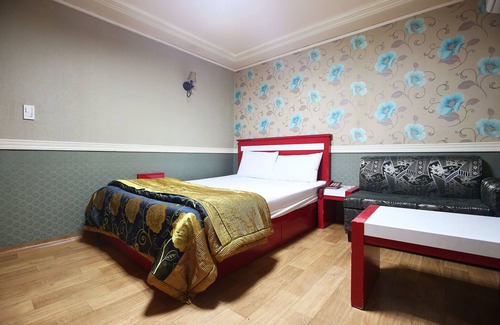 Bongmyeong-dong Hotel | Daejeon Yuseong Zen