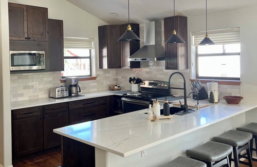 Peak 8 Cabin | DAILY WILDLIFE - BEAR, MOOSE, DEER - 3BR/3BA - SKI IN/SKI OUT - EARLY CHECKIN