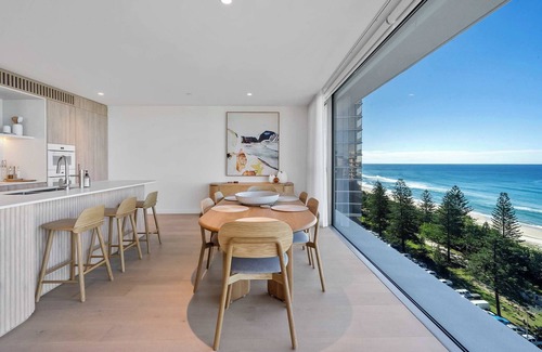 Burleigh Heads Apartment | Dali By Khove Summary